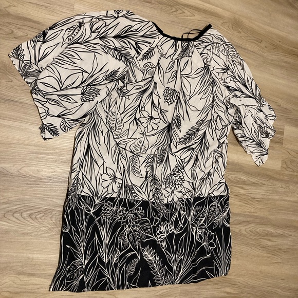 Zara Basics Top - Picture 6 of 7